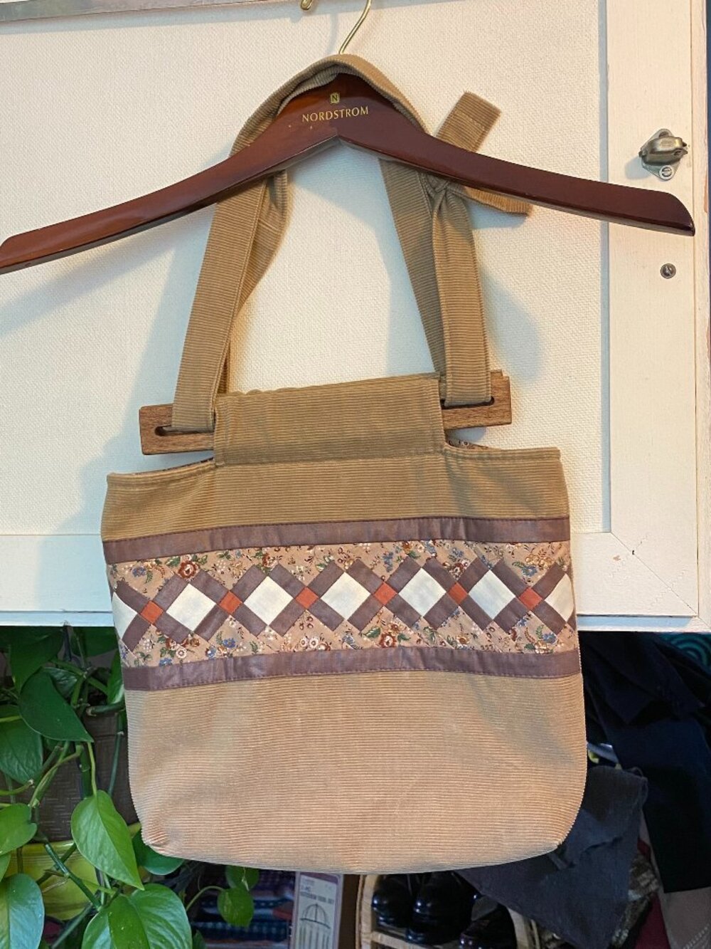 Vintage 70s Quilted Tapestry Bag Purse Wooden Handle CottageCore Sue Welch